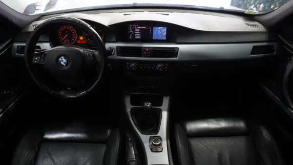 BMW 320 d 23