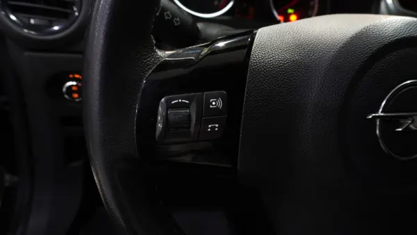 Opel Corsa 1.3 CDTI Edition Série 111 Anos 19