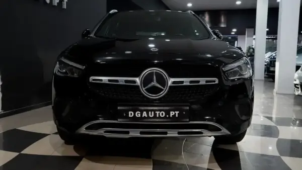 Mercedes-Benz GLA 200 d Progressive 7