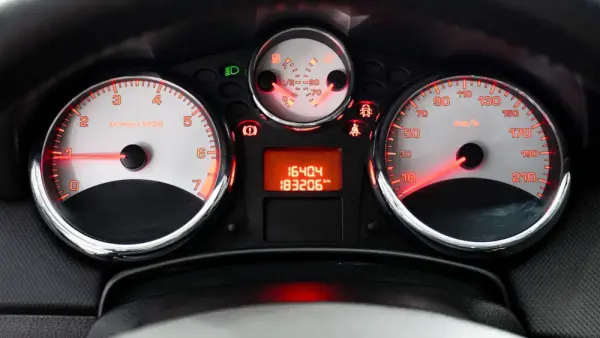 Peugeot 207 CC 15