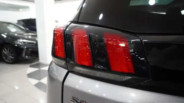 Peugeot 5008 1.2 PureTech Allure Pack 11