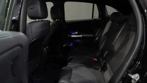 Mercedes-Benz GLA 200 d Progressive 45