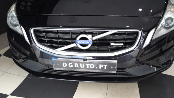 Volvo V60 1.6 D2 Drive R-Design Start/Stop 7