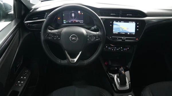 Opel Corsa-e 136CV Elegance 100% Elétrico 32
