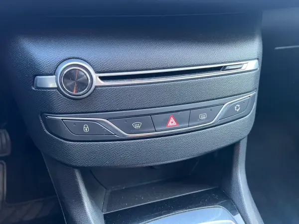 Peugeot 308 SW 1.2 PureTech Access 8