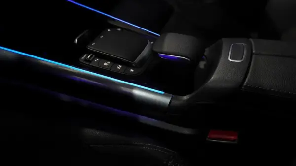 Mercedes-Benz GLA 200 d Progressive 36