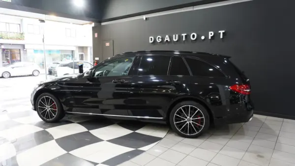 Mercedes-Benz C 300 e Avantgarde 4