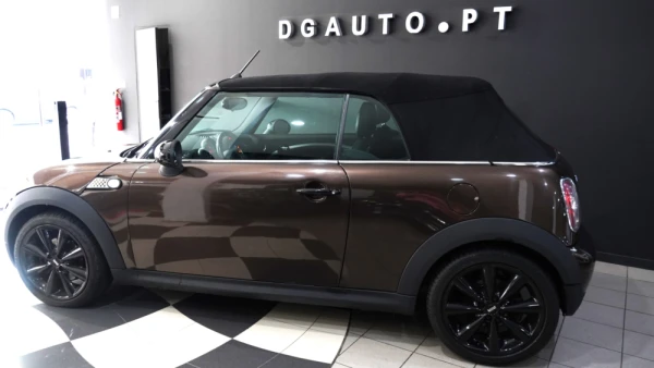 MINI 3 Portas Cooper Cabrio 1.6i 8