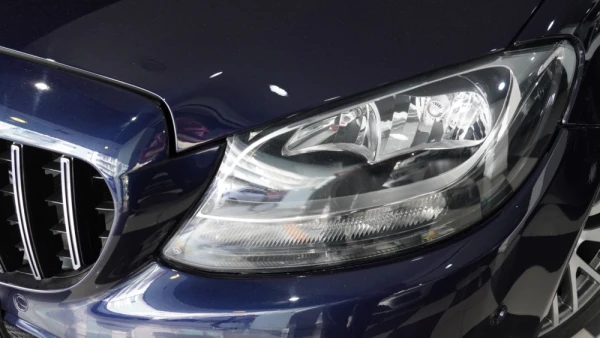 Mercedes-Benz C 180 D Avantgarde 6