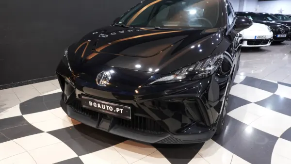 MG MG4 51 kWh Standard 4