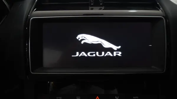 Jaguar F-Pace 2.0d Prestige - AWD 25