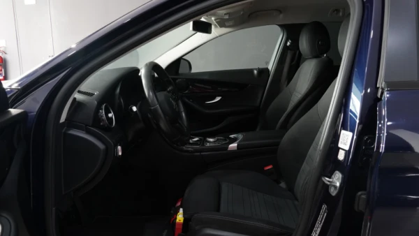 Mercedes-Benz C 180 D Avantgarde 11