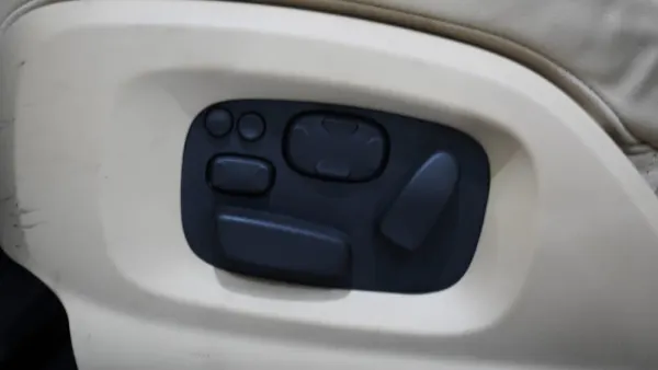 Jaguar XF 3.0 D V6 Luxury 23