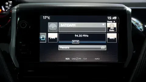 Peugeot 2008 1.2 PureTech Allure 25