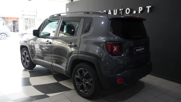 Jeep Renegade 1.0 T Limited 38