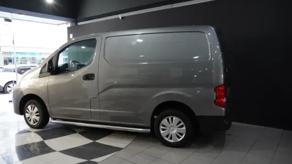 Nissan NV200 Evalia Comfort 14