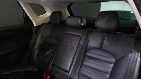 MG EHS 1.5 T-GDI Plug-in Hybrid Luxury 43