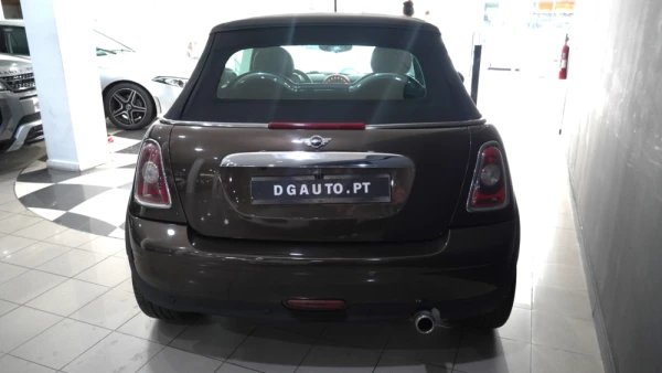 MINI 3 Portas Cooper Cabrio 1.6i 10