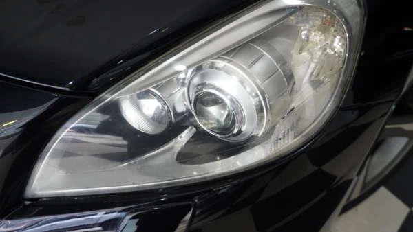 Volvo V60 1.6 D2 Drive R-Design Start/Stop 4