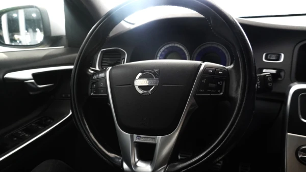 Volvo V60 1.6 D2 Drive R-Design Start/Stop 20