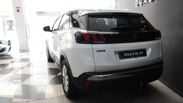 Peugeot 3008 Outro 13