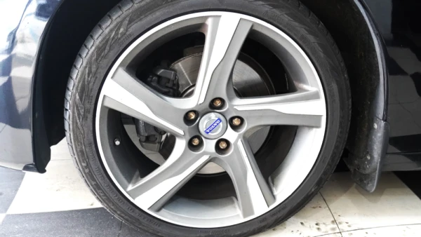 Volvo V60 1.6 D2 Drive R-Design Start/Stop 39