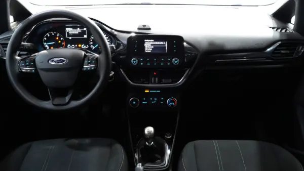 Ford Fiesta 1.1 Ti-VCT Business 18