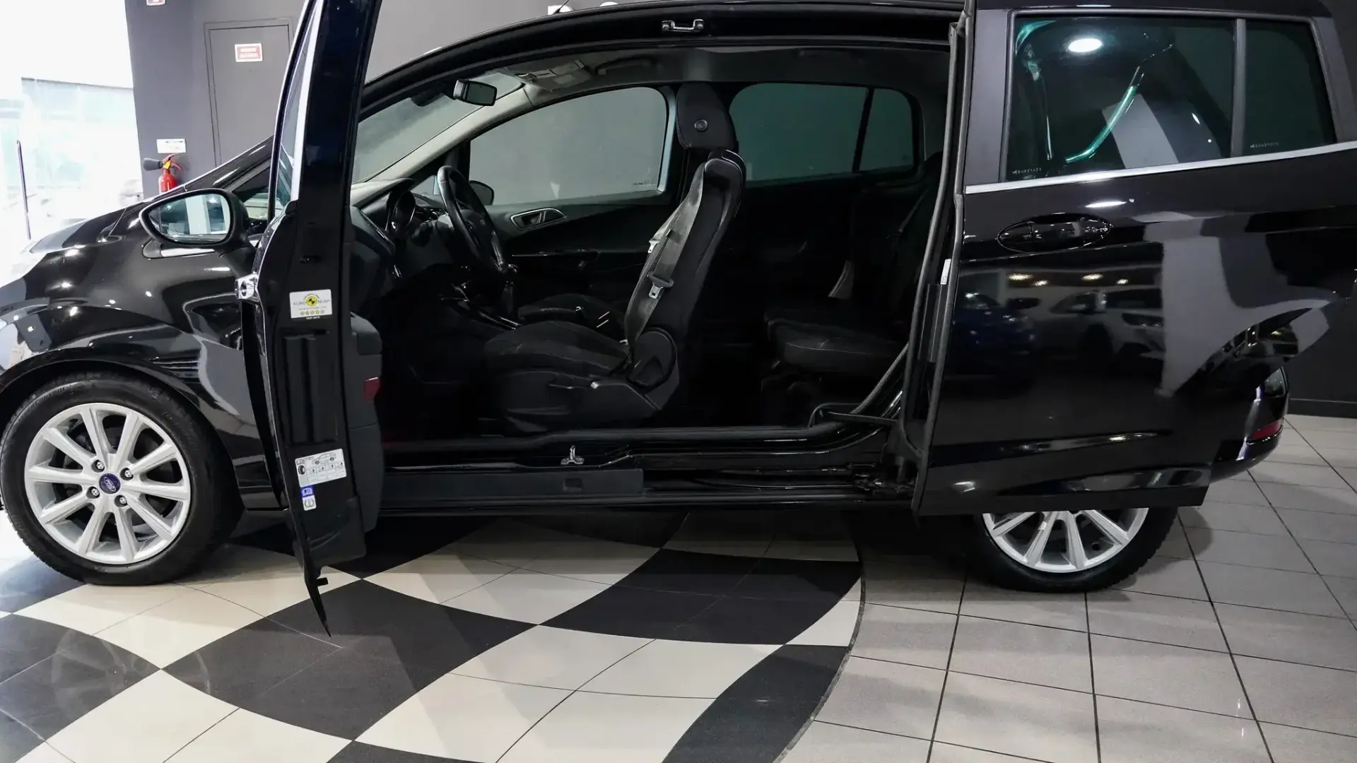 Ford B-Max 1.5 TDCi Titanium 41