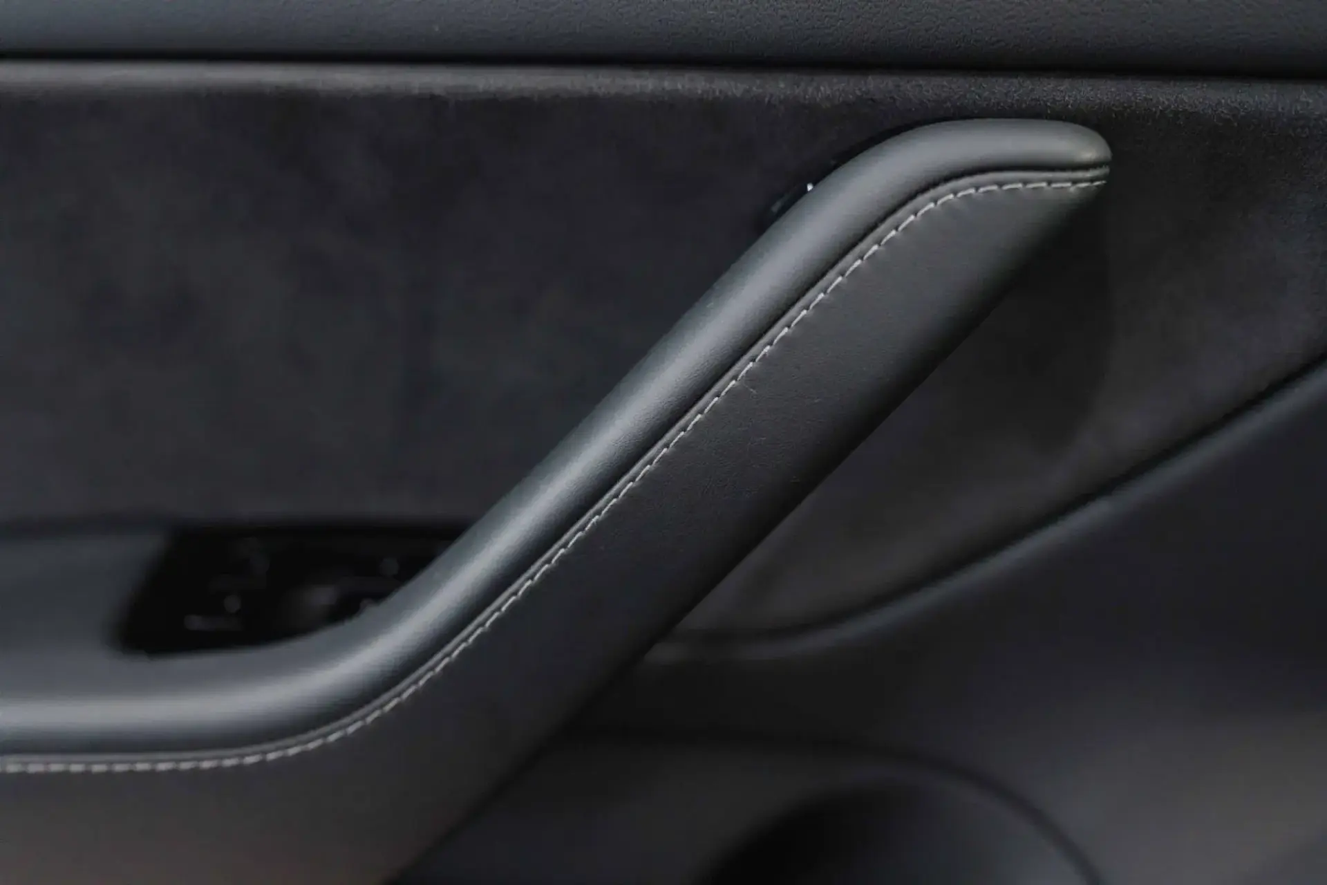 Tesla Model 3 9