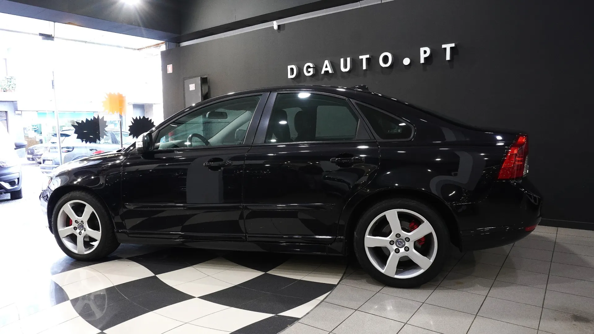 Volvo S40 1.6D R DESIGN 11