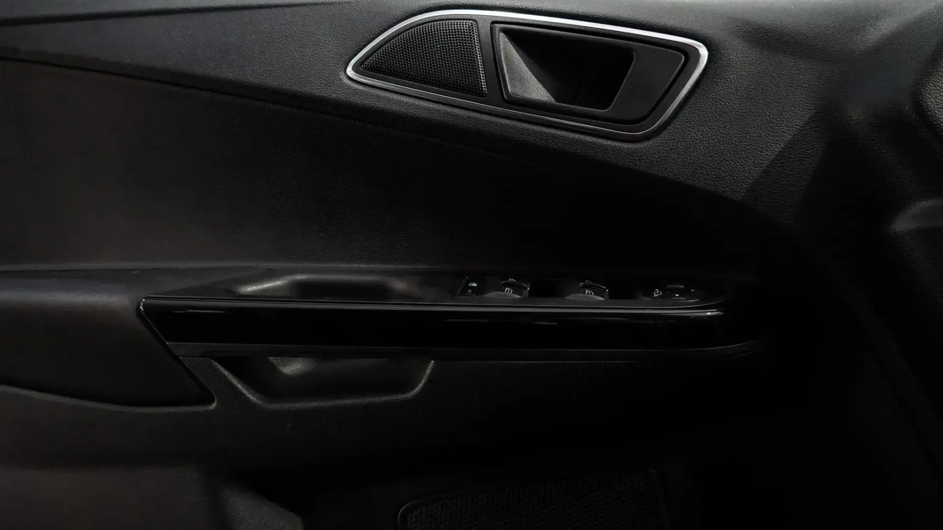 Ford B-Max 1.5 TDCi Titanium 19