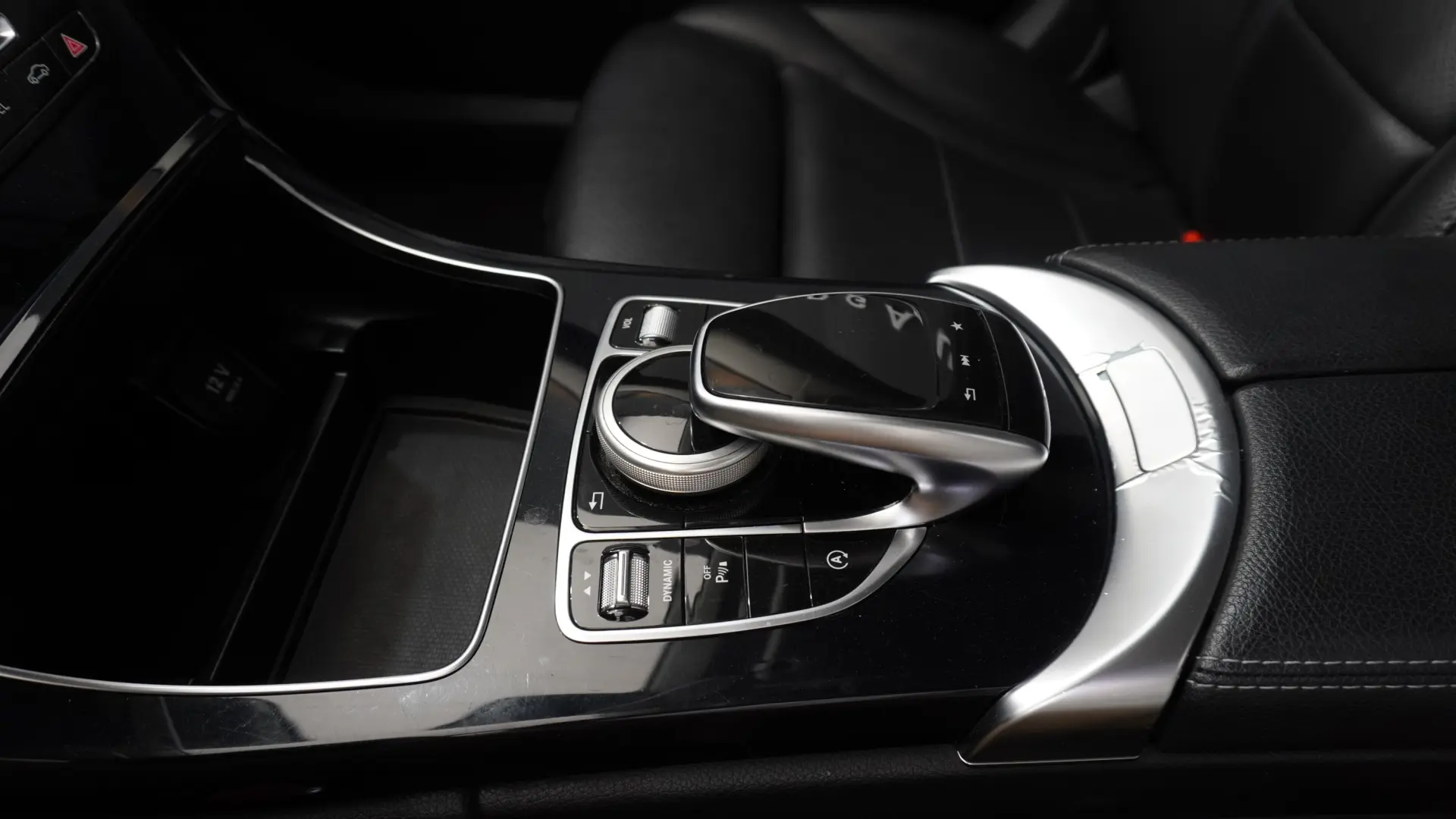 Mercedes-Benz C 180 (BlueTEC) d Station 7G-TRONIC Avantgarde 38