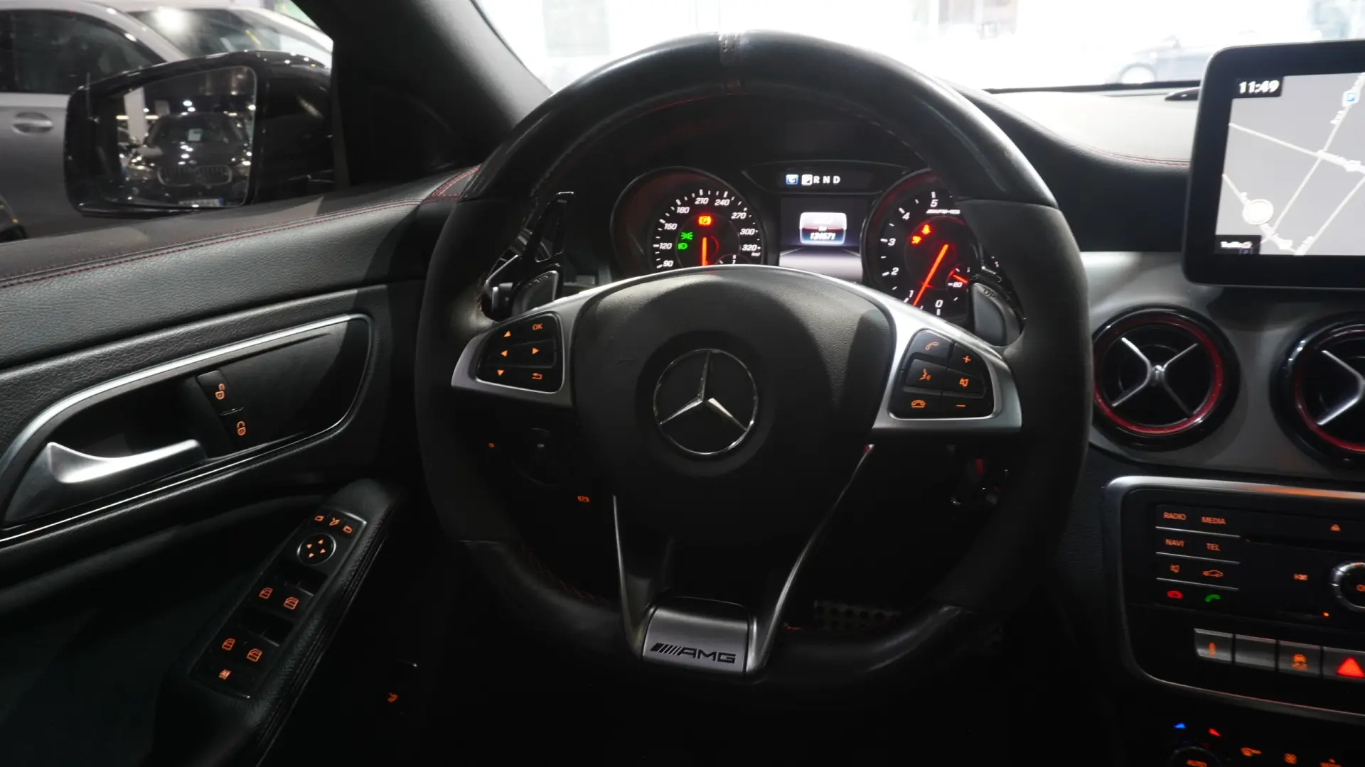 Mercedes-Benz CLA 45 AMG 4Matic Speedshift 7G-DCT 26