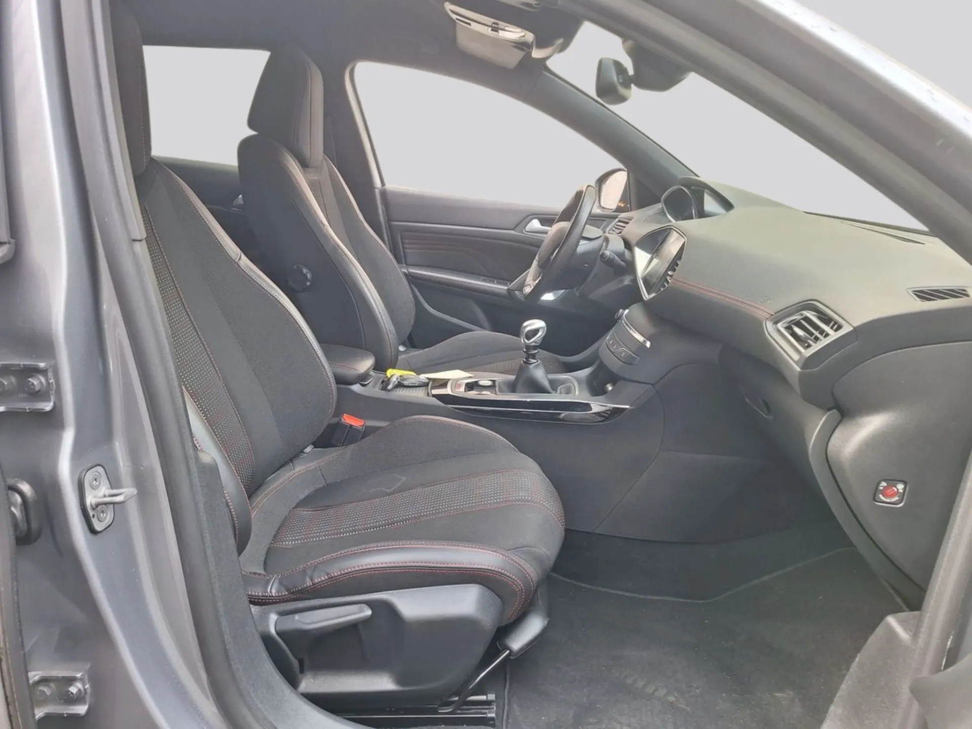 Peugeot 308 e-THP GT Line 6