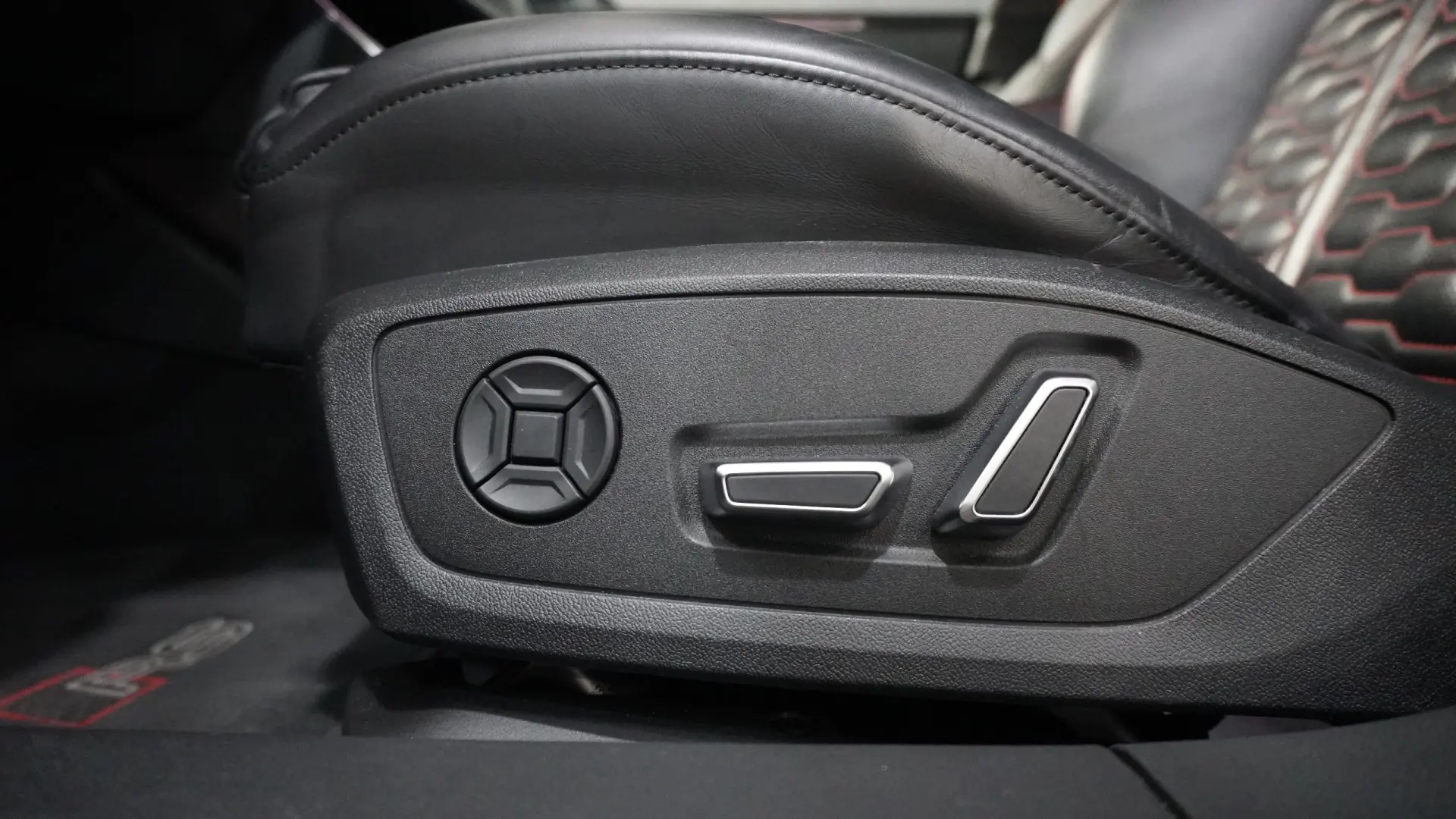 Audi RS7 Sportback 4.0 TFSI quattro Tiptronic 32