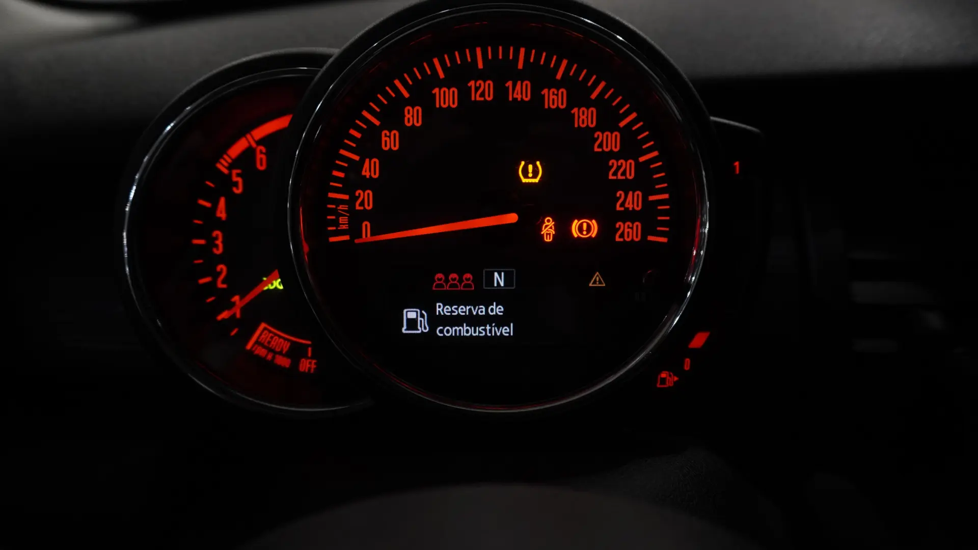 MINI 3 Portas Cooper D 21