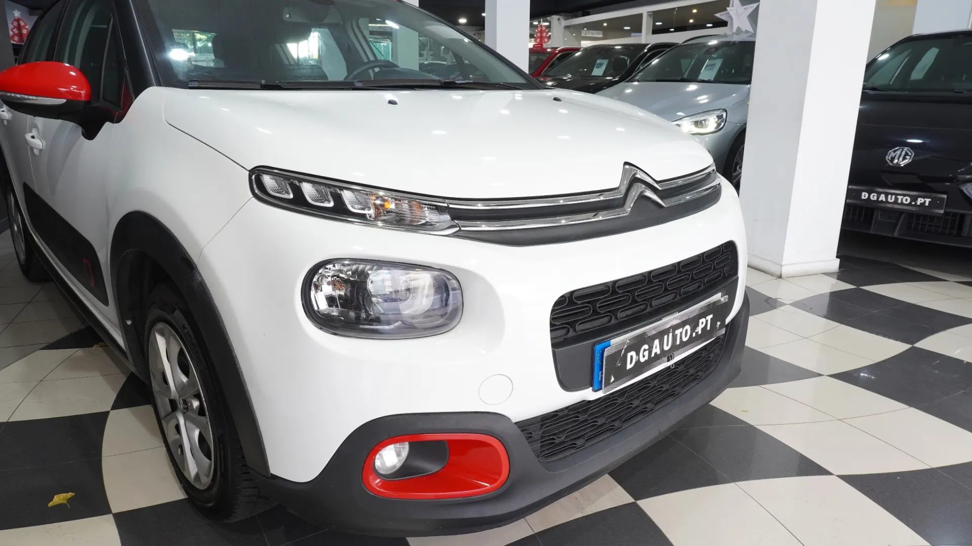 Citroën C3 SHINNE 1.2 5