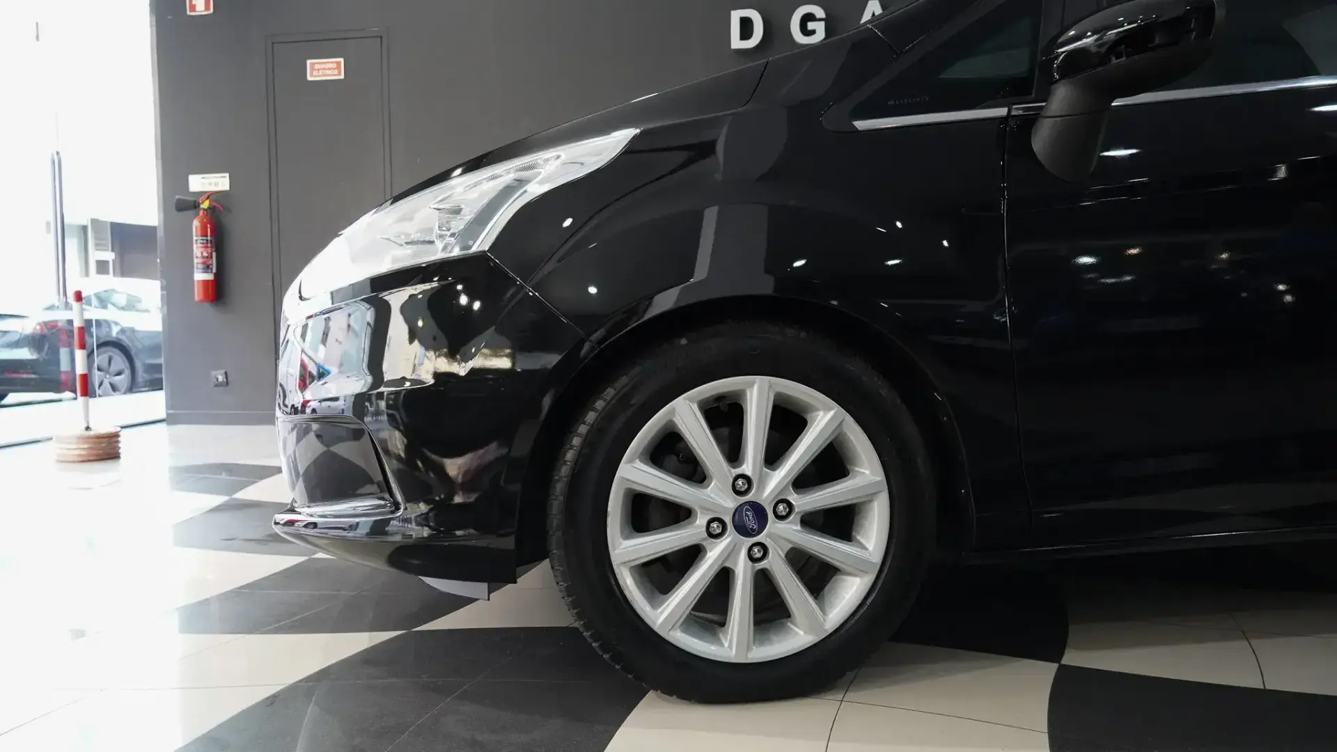 Ford B-Max 1.5 TDCi Titanium 10