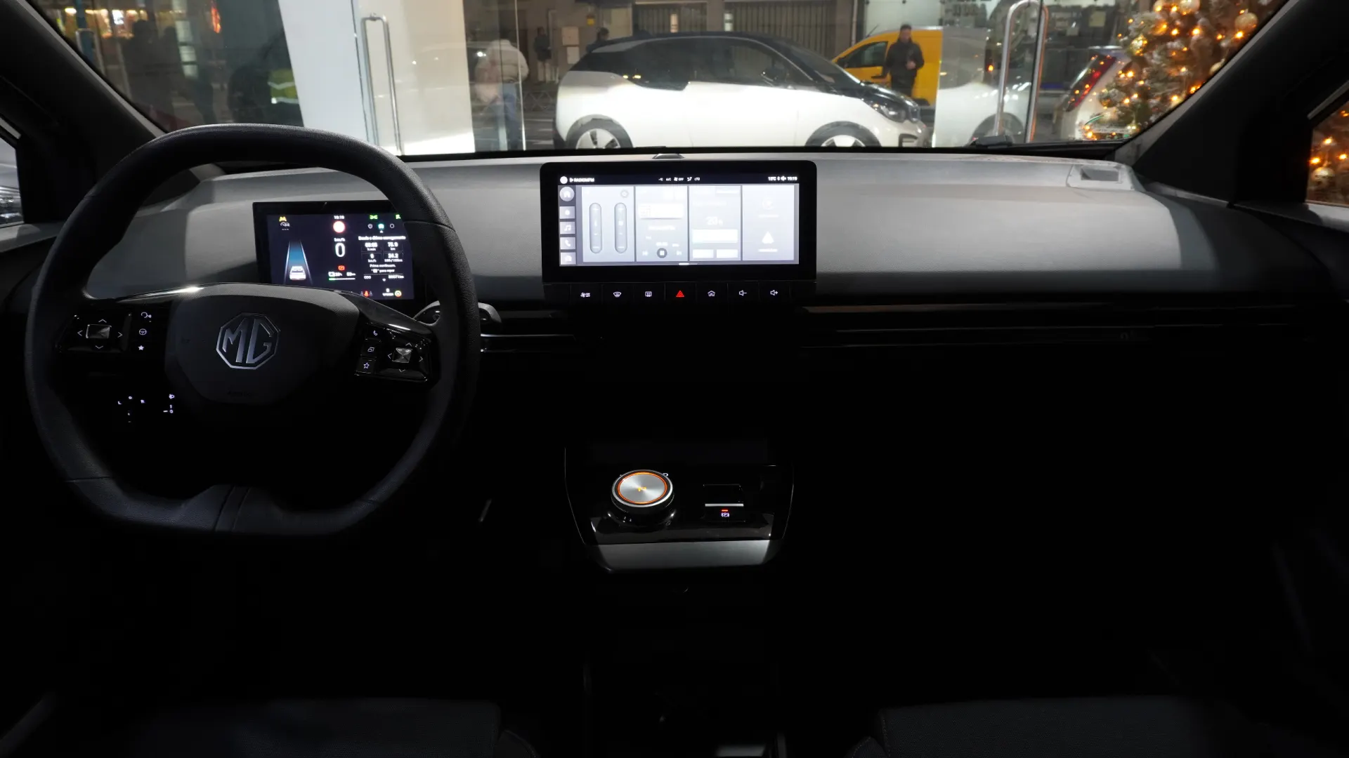 MG MG4 51 kWh Standard 14