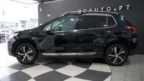 Peugeot 2008 1.2 PureTech Allure 10