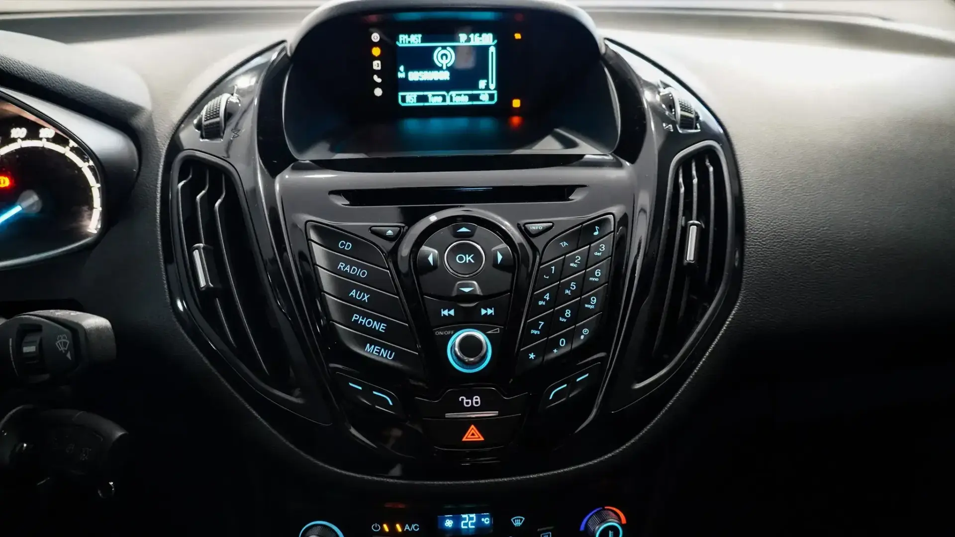 Ford B-Max 1.5 TDCi Titanium 34