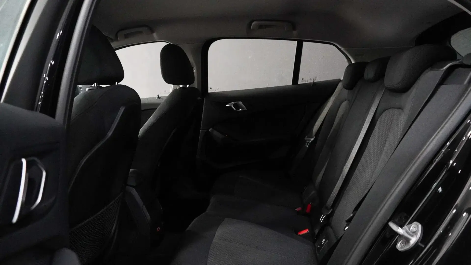 BMW 116 D Automatica 37