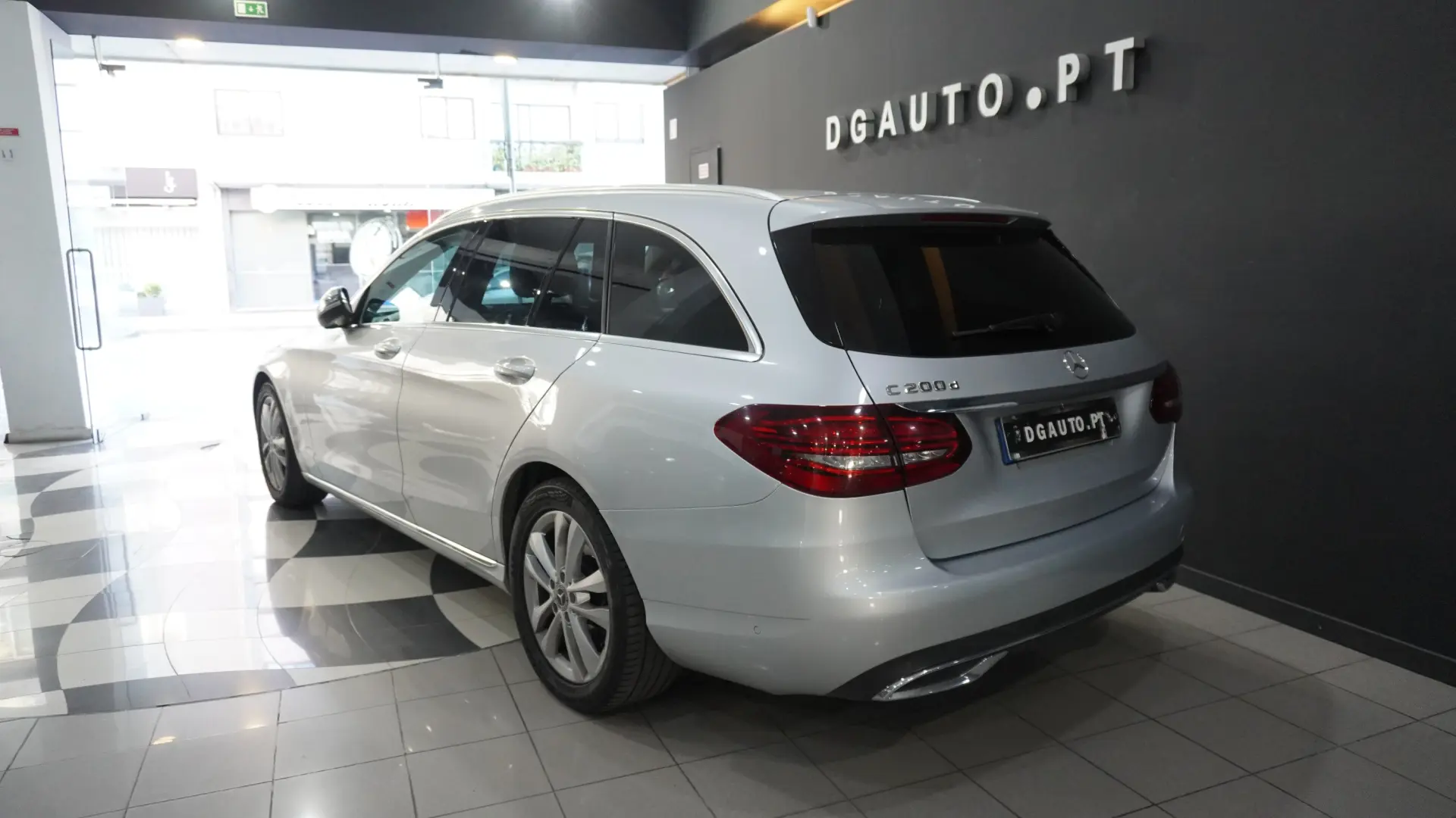 Mercedes-Benz C 200 7