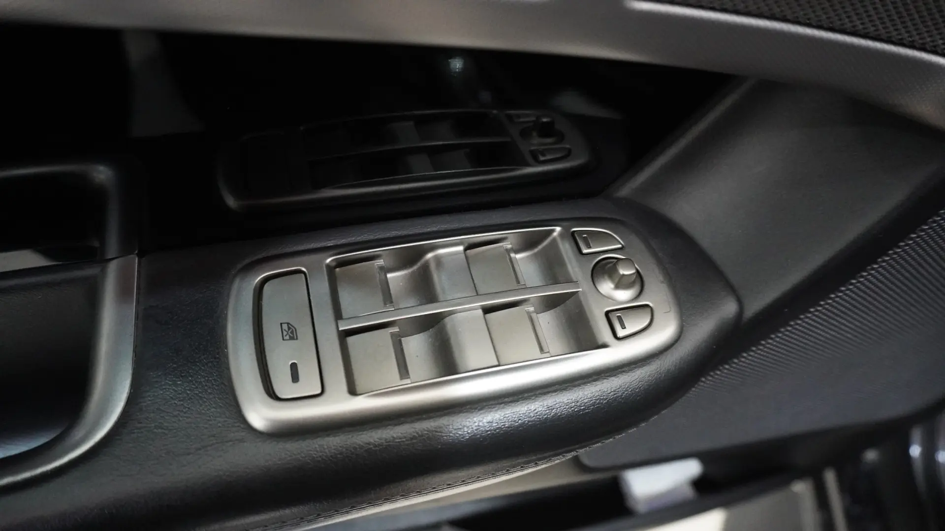 Jaguar XF 3.0 D V6 S Portfolio 19