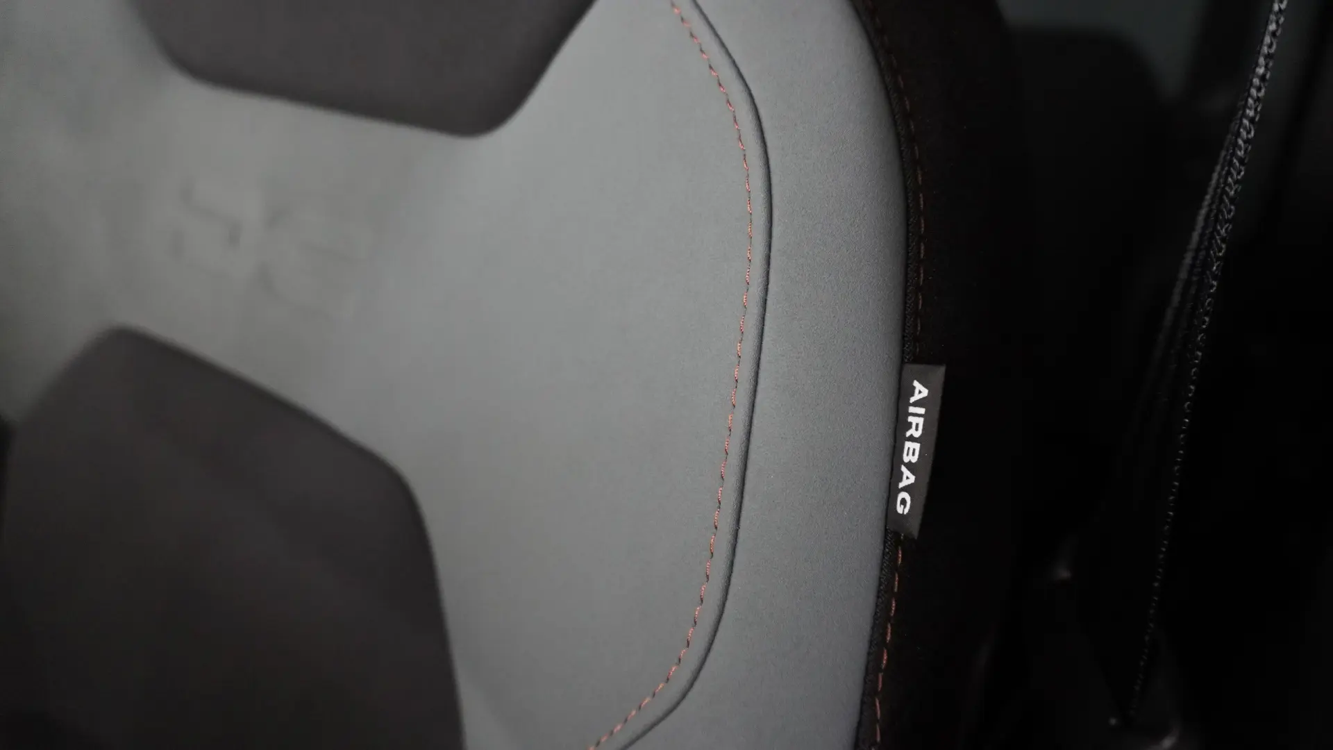 Dacia Duster 1.0 TCe ECO-G Extreme Bi-Fuel 24