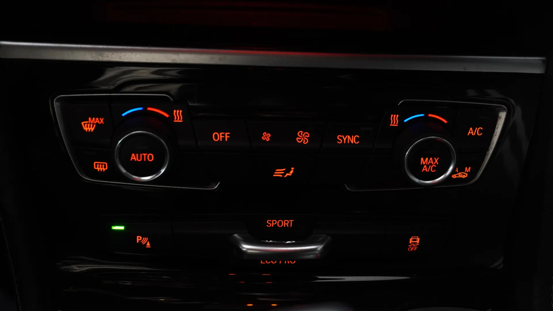 BMW 216 Gran Tourer d 7L Line Sport Auto 24