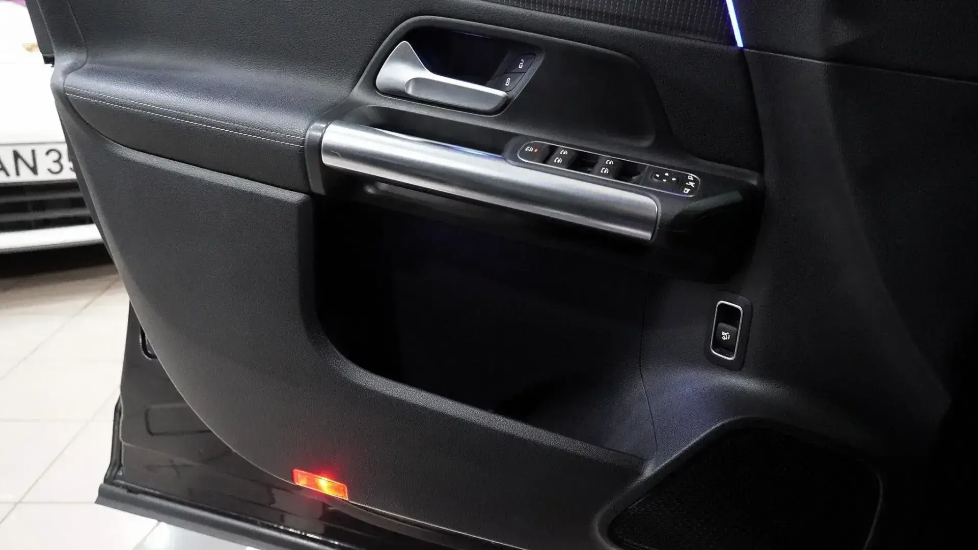 Mercedes-Benz GLA 200 d Progressive 11