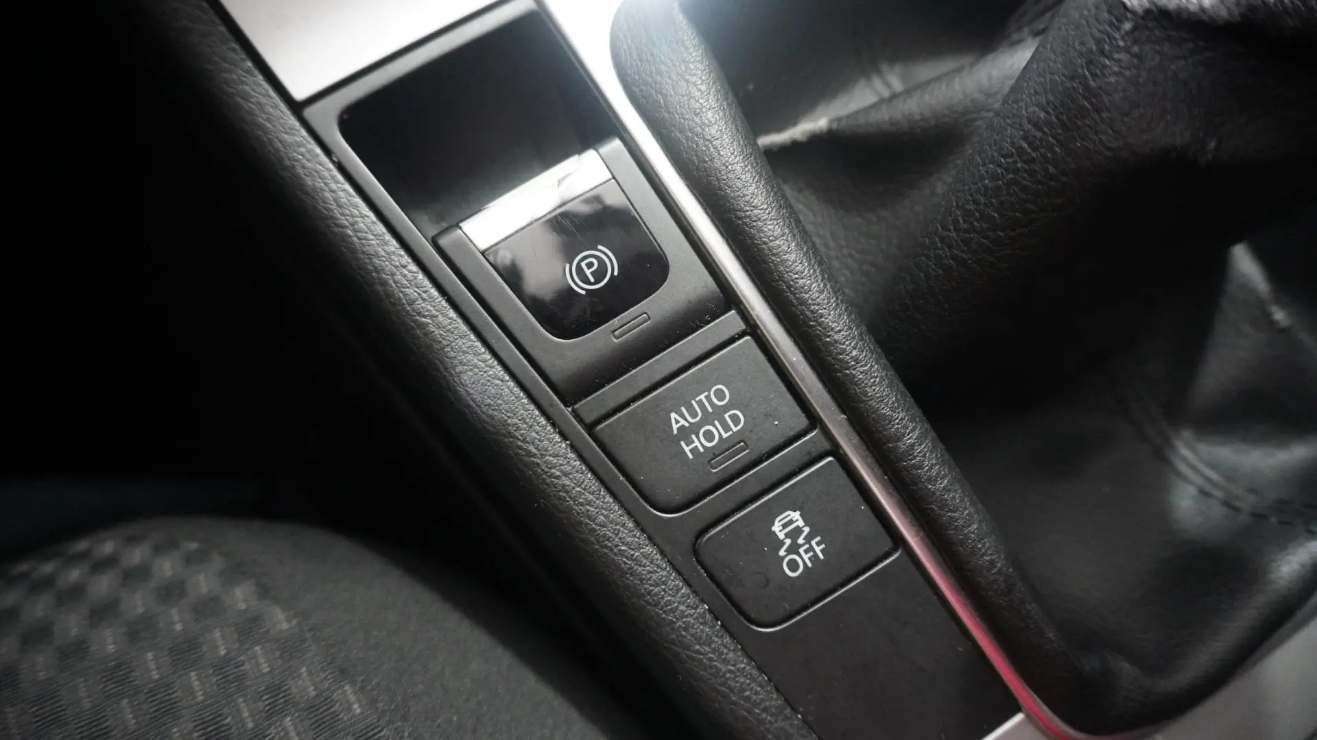 Volkswagen Passat 1.6 TDI Confortline 26