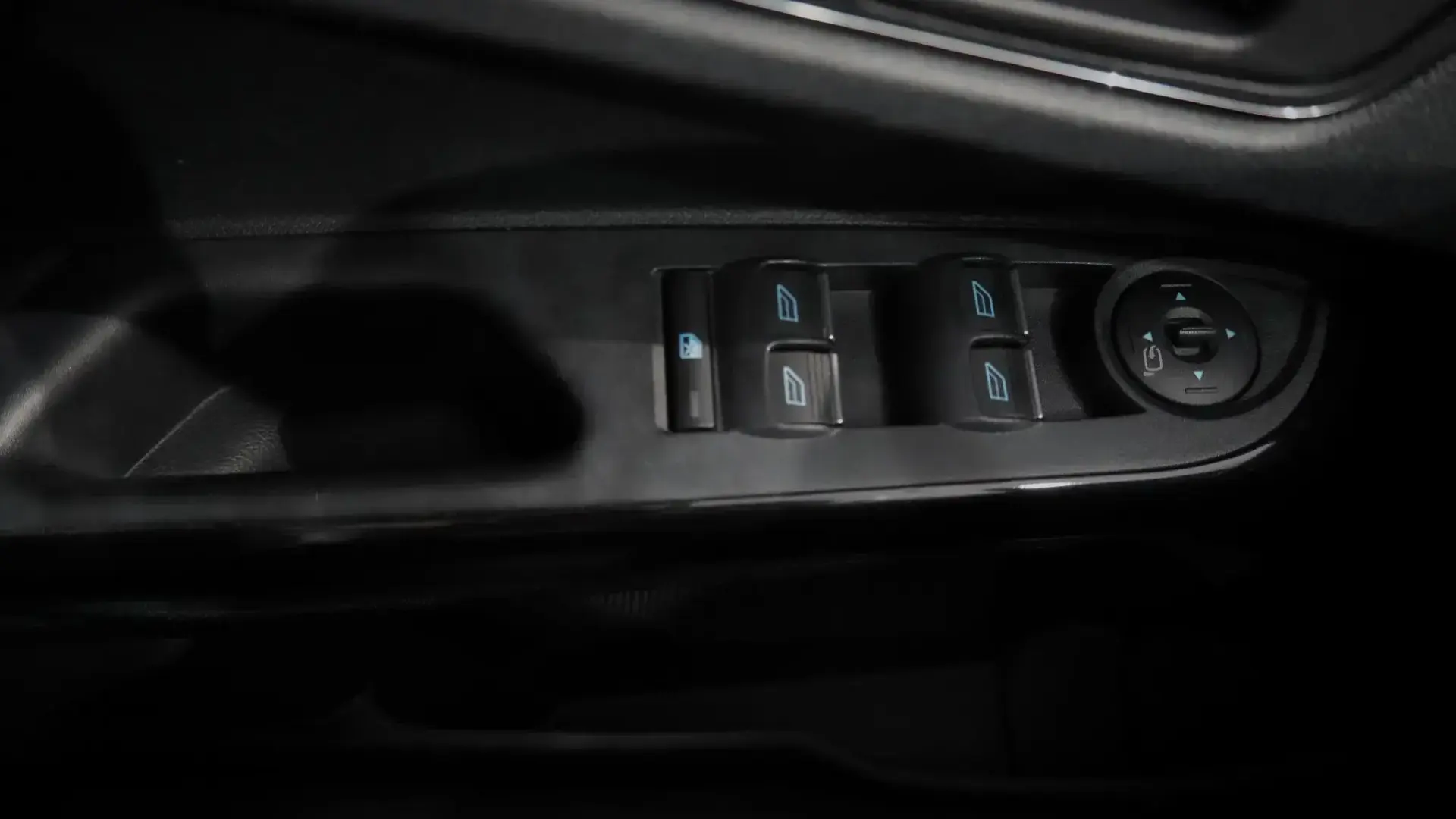 Ford B-Max 1.5 TDCi Titanium 21