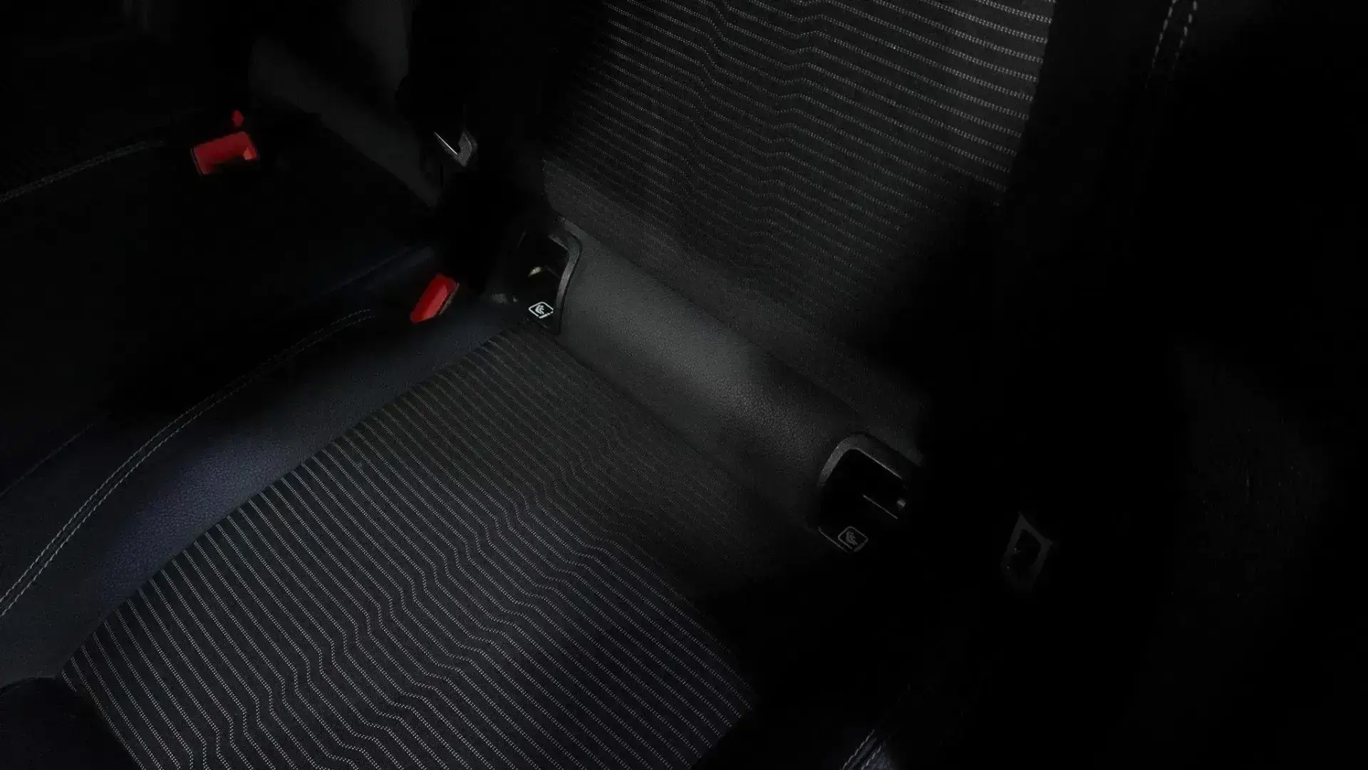 Mercedes-Benz GLA 200 d Progressive 48